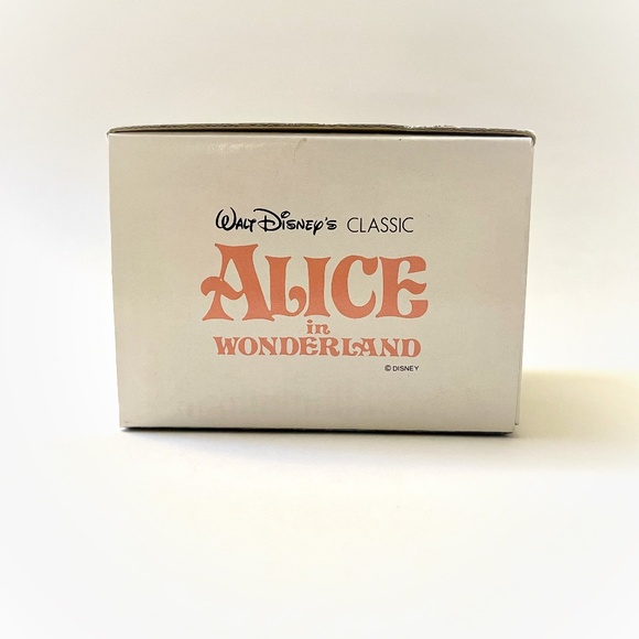 VTG Walt Disney’s Classic Alice in Wonderland Mug with Box - Picture 8 of 13